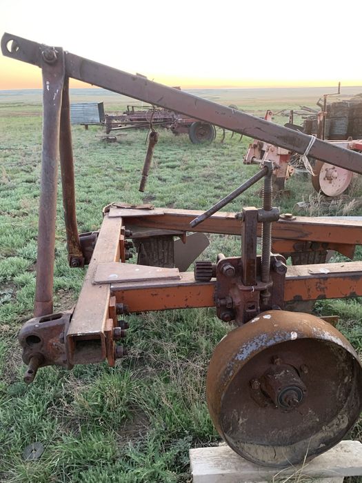 Плуг ПЛН-4-35.