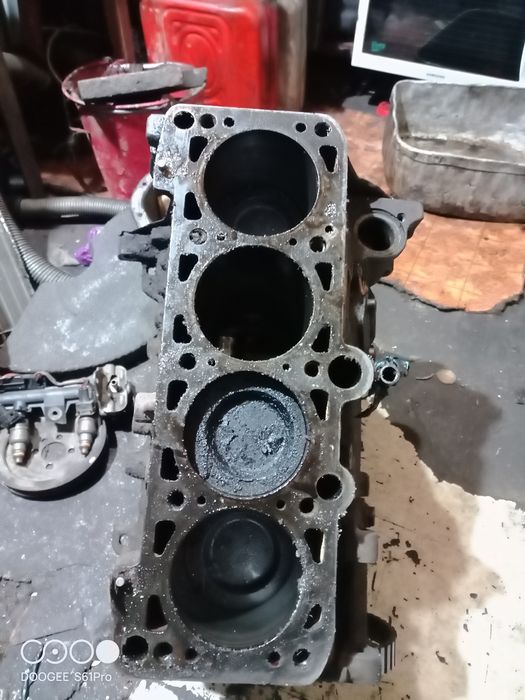 Двигатель 1.8 пассат