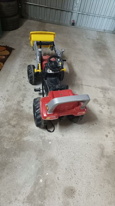 De vânzare!!!  tractor cu pedale   Copii