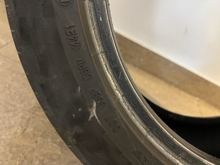 Vand cauciucuri de vara Continental 235/45 R17