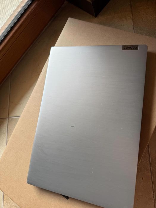 Lenovo IdeaPad 3 15IML05