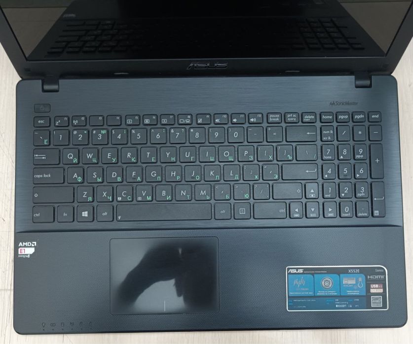 Noutbuk Asus holati zor