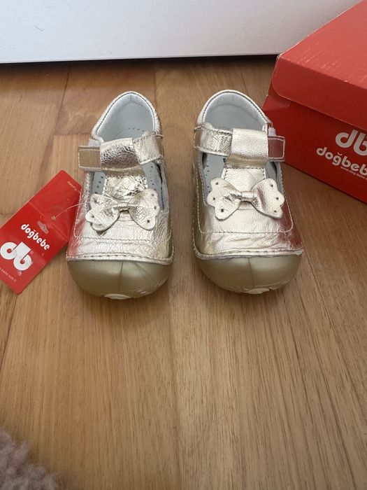 Pantofi noi din piele pentru copii, marimea 21