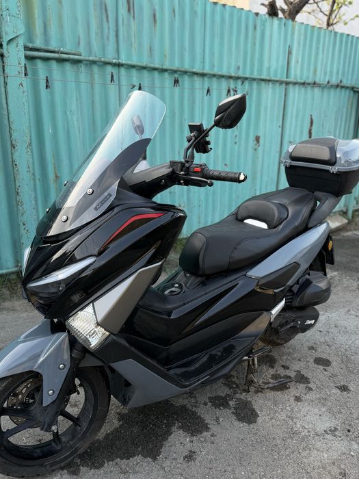 Продам Скутер Nmax