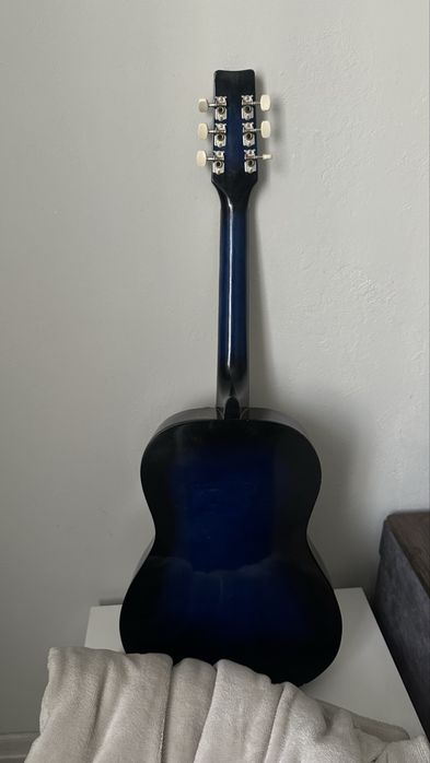 Гитара акустическая