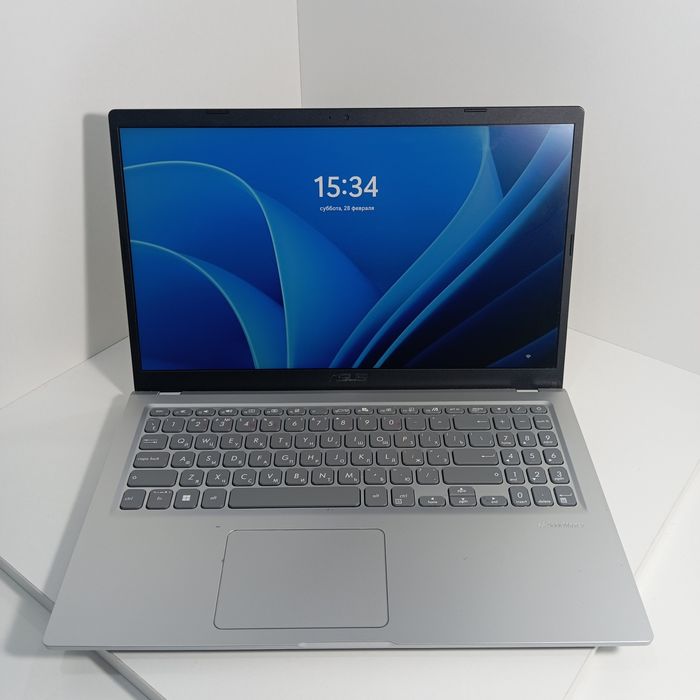 Ноутбук Asus i5-1135G7