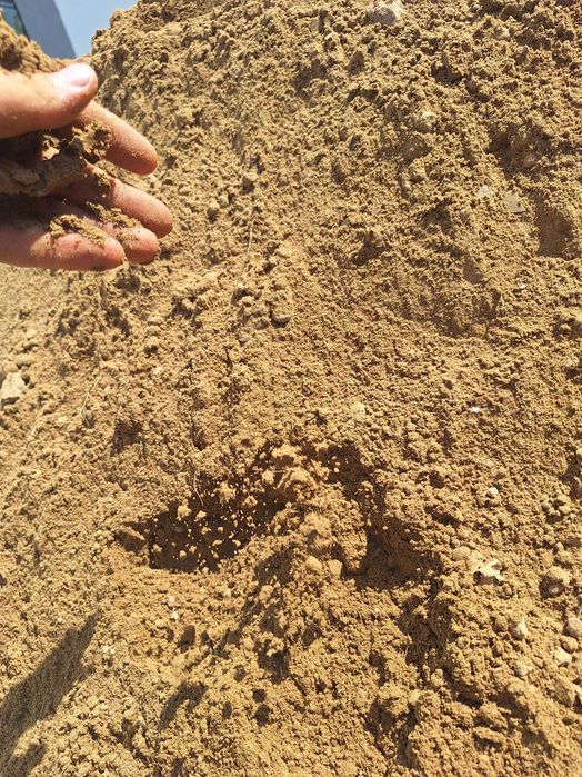 Pământ galben nisipos pentru gazon calitatea 1