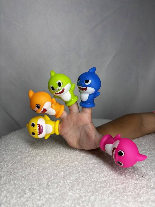 Развивающие игрушки для детей Бэби Шарк