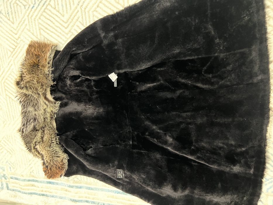 Продам дубленку (кожаное пальто)