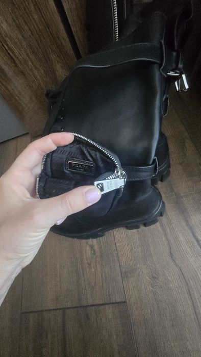 Зимни дамски боти Prada