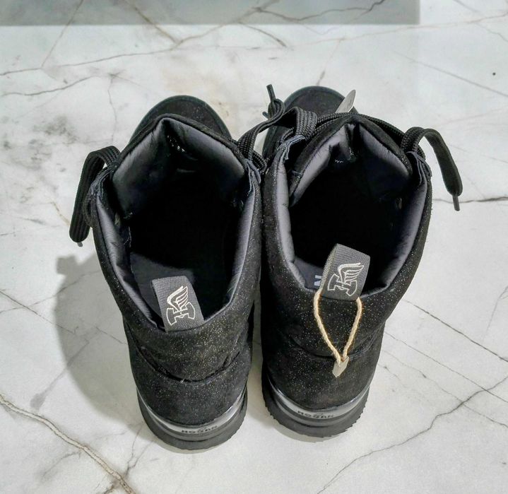 Продам ботинки Hogan