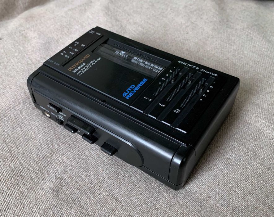 Walkman vintage Intersound WR-30AE auto-reverse, cutie, lipsă capac