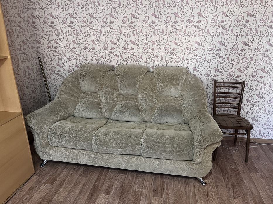 Продам диван в хорошем состоянии