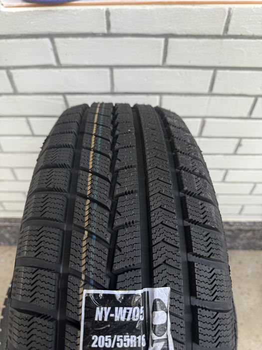 Зимние шины 205/55/16 Onyx