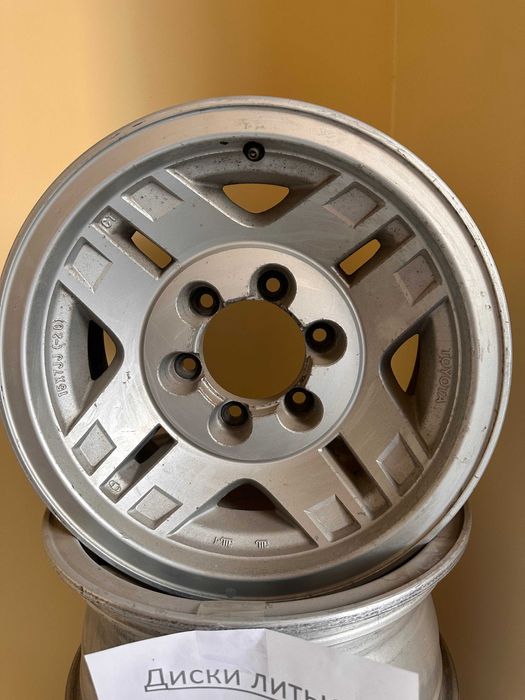 Диски литые R15 Toyota