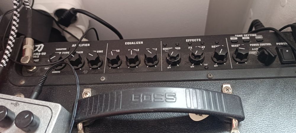 Boss Katana-50 MkII – stare foarte bună