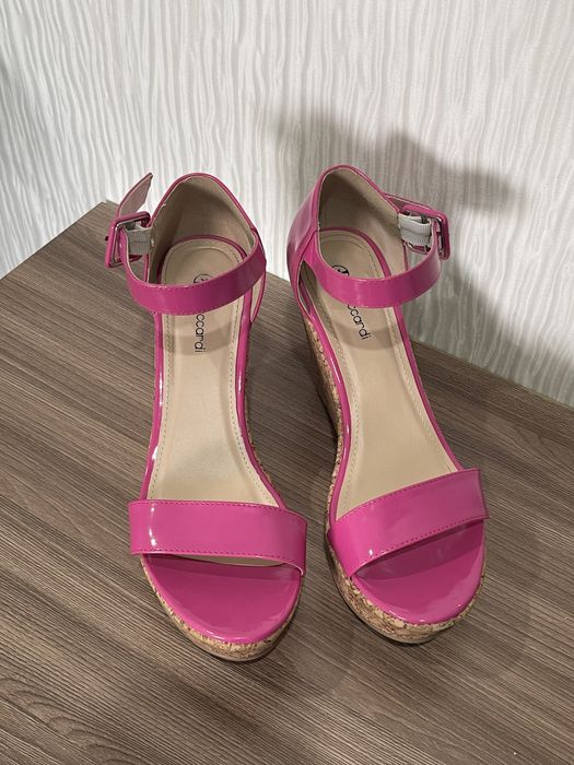 Босоножки лето р39