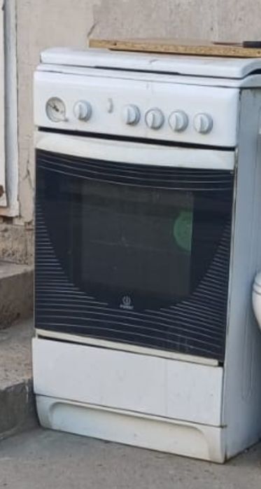 Газ плита Indesit