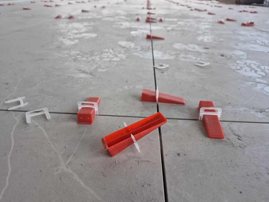 СВП для выравнивание плитки и кафели