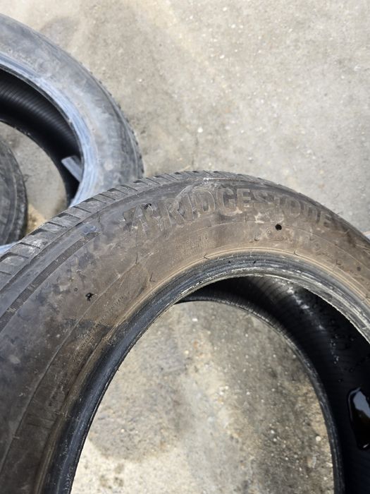 Anvelope de iarna 215-65r17 Bridgestone