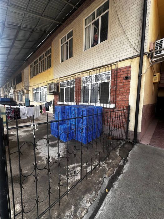 Продаются 3х комнатная квартира На 1 этаже Келес