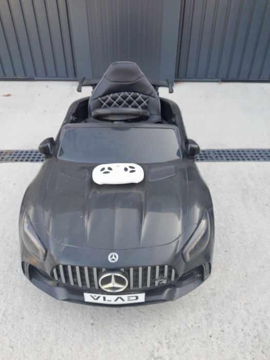 Mașina electrica Mercedes