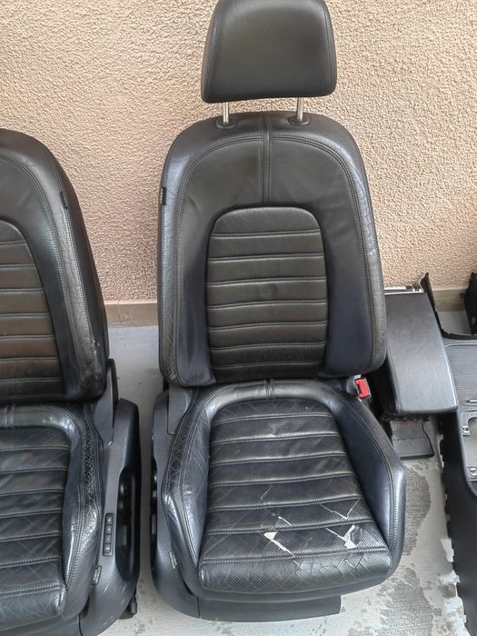 Продавам салон за Фолксваген Пасат б6 комби.