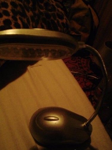 Лампа на батерия за четене