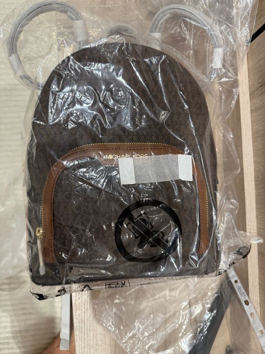 Michael Kors | Jaycee Medium Logo Backpack