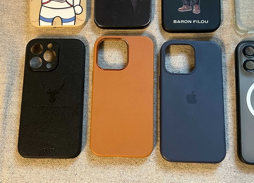 Lot de 8 huse pentru Iphone 13 Pro - stare foarte buna