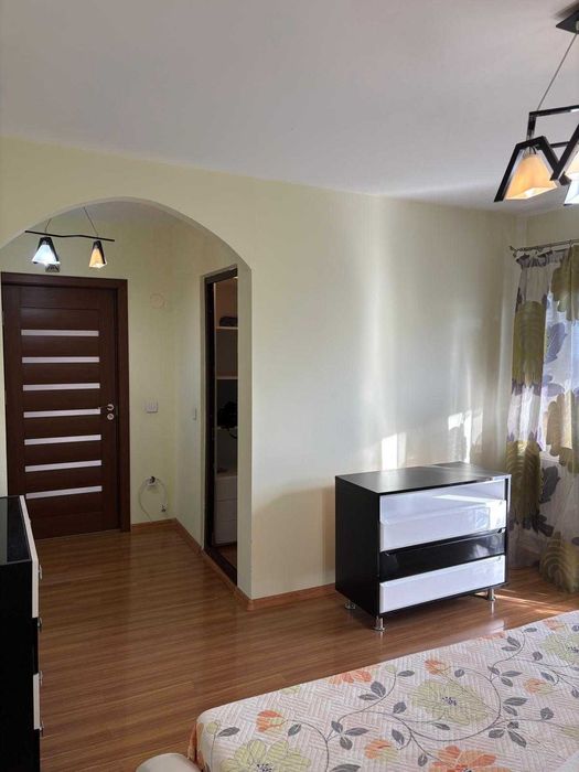 Casă de familie cu 4 dormitoare și teren 667 mp – Bănești, sat Urleta, județul Prahova