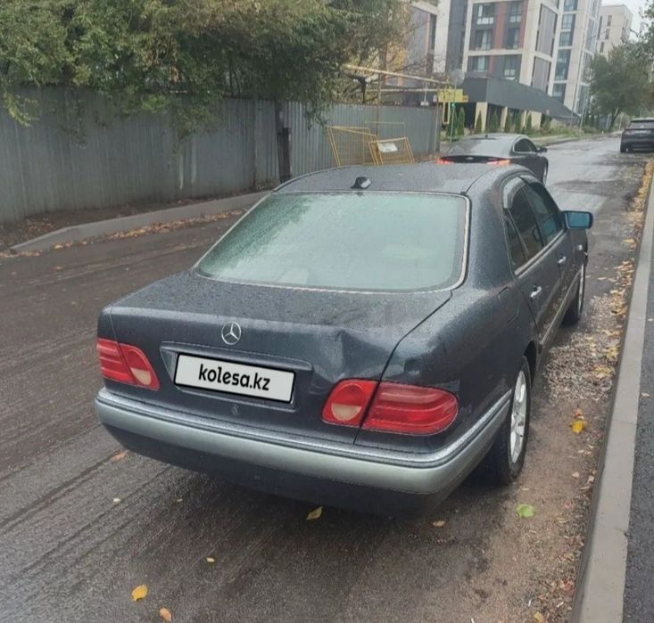 Mercedes w 210 Elegence