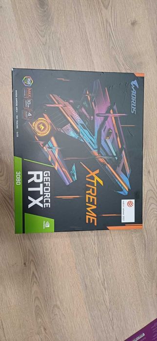 Gigabyte AORUS RTX 3080 Master 10GB - Перфектна, с LCD дисплей