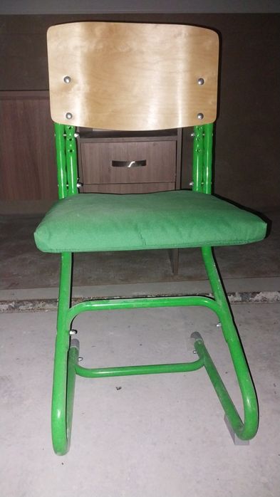 Растущий стол и стул "Дэми"