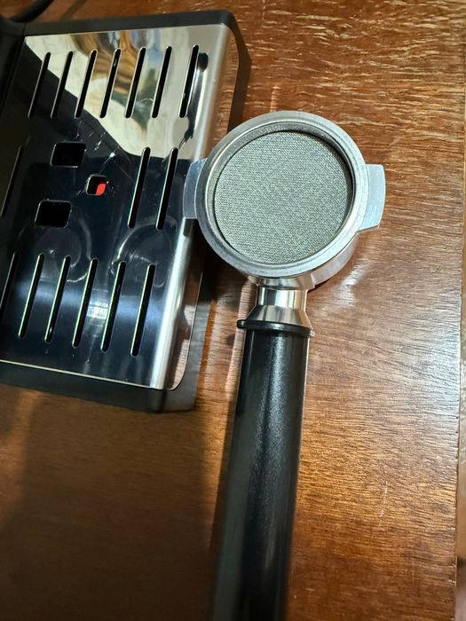 Кофеварка Delonghi Active Line ЕСР33.21.