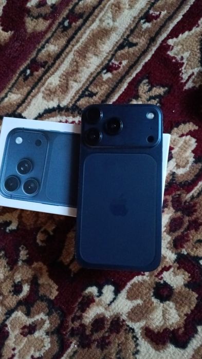 Iphone. 17 про XR с гарантием 256гб