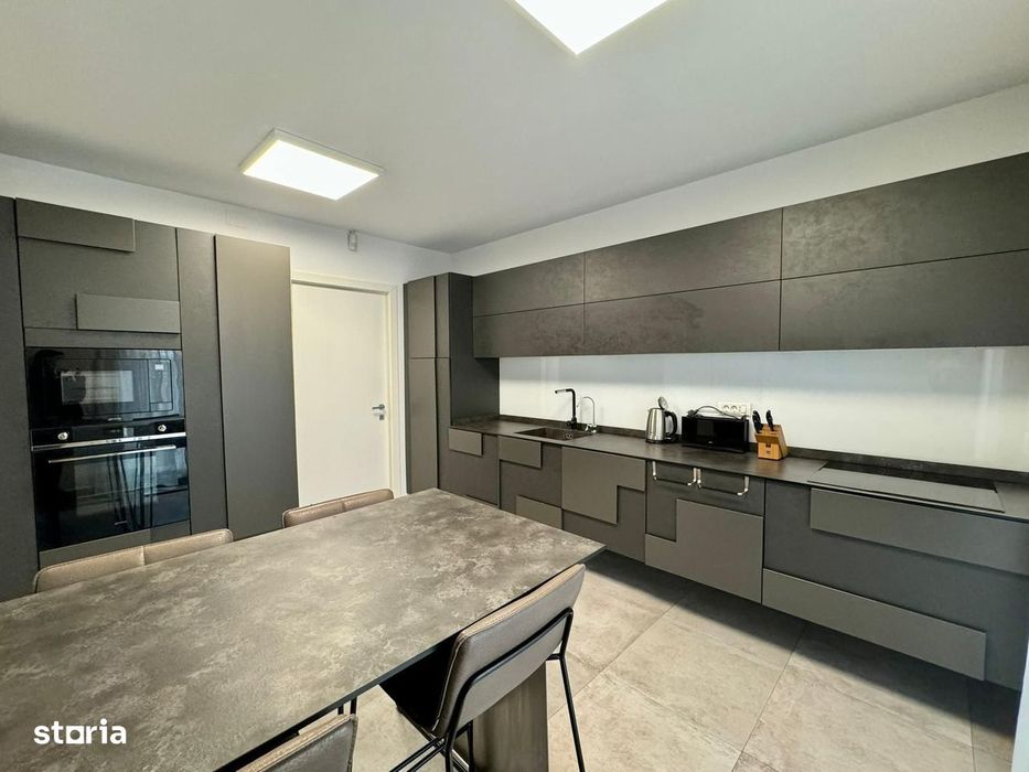 Vila complex privat Erou  Iancu Nicolae