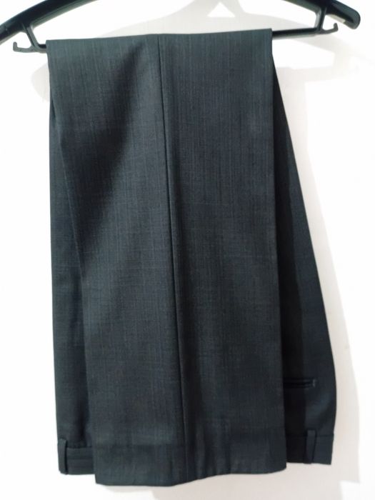 Продается мужской костюм