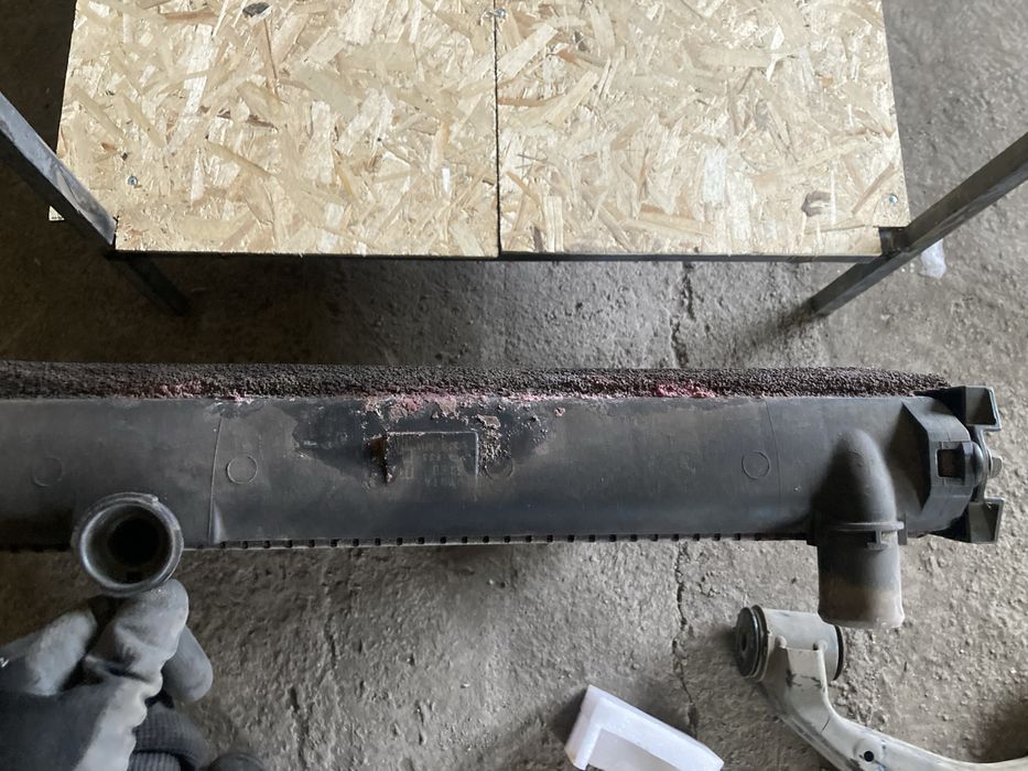 Радиатор LC 200 бу