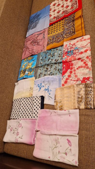 Срочно продаются платки ,шарфы