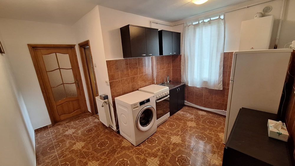 Vând sau închiriez apartament cu 2 camere