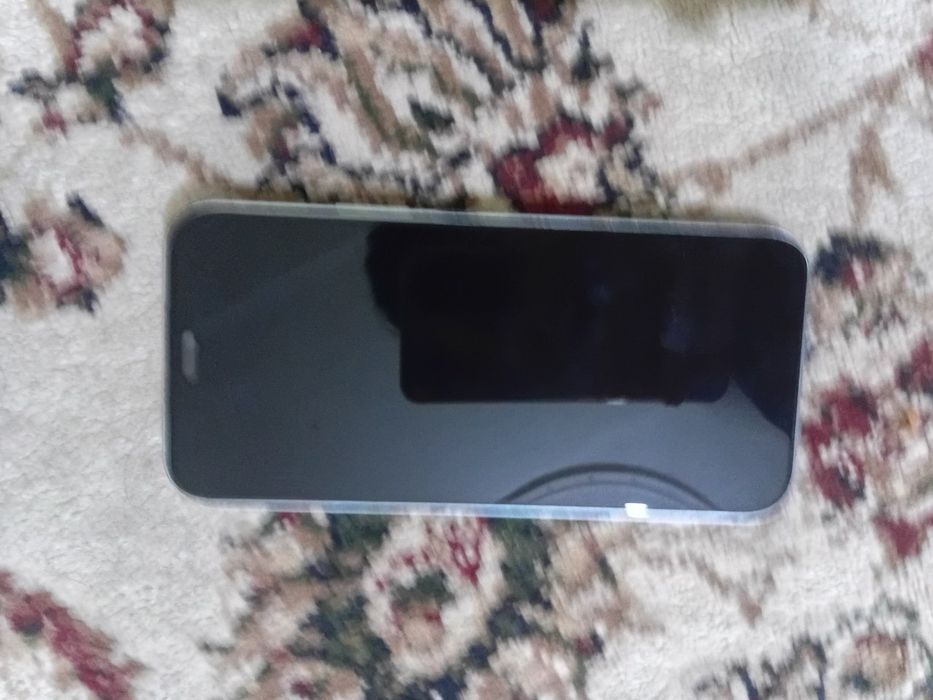 Honor X8B.  Sotiladi 256 xotira