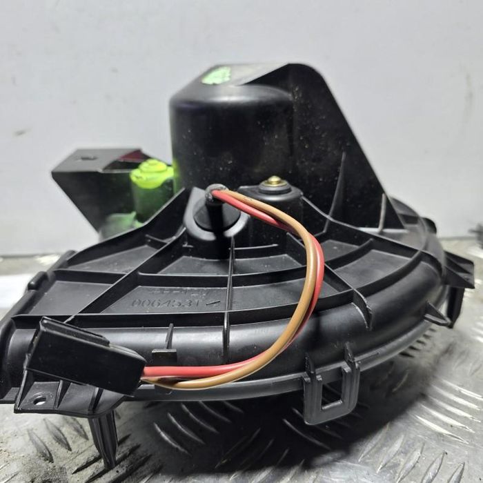 Motoras ventilator habitaclu Opel Corsa C facelift