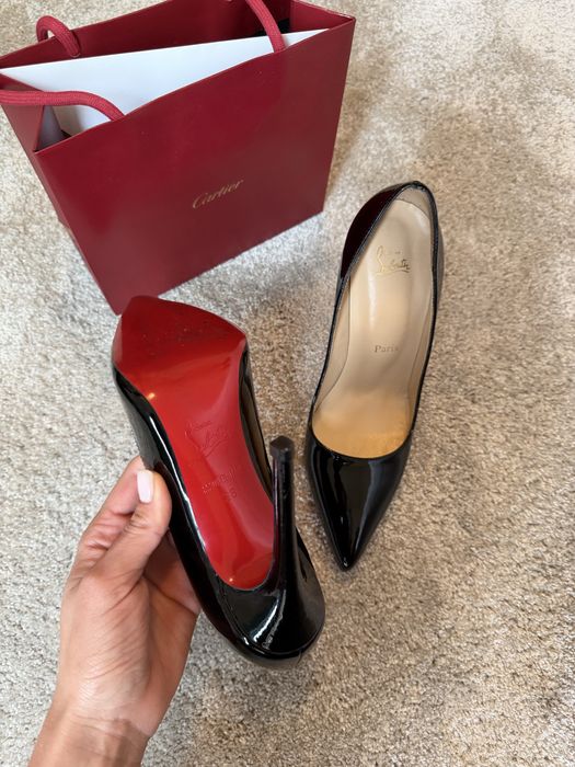 Чехли Hermes / Кецове Balenciaga / Обувки на ток Christian Laboutin