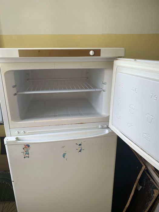 Холодильник сатылады