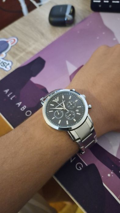 Vând ceas Armani