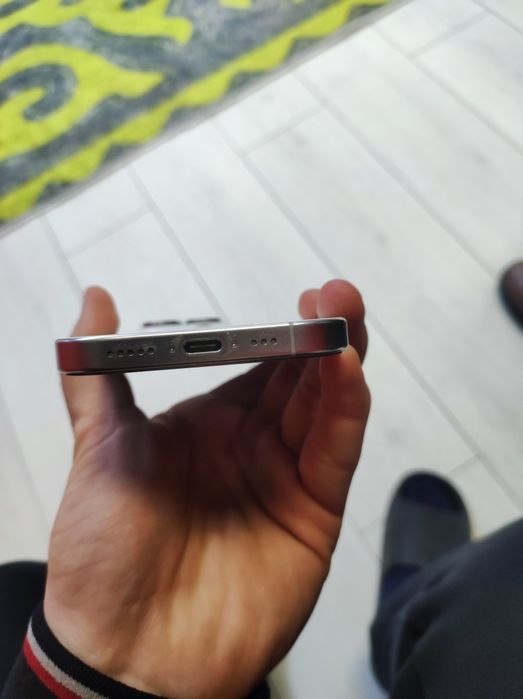 Айфон 16 про идеал