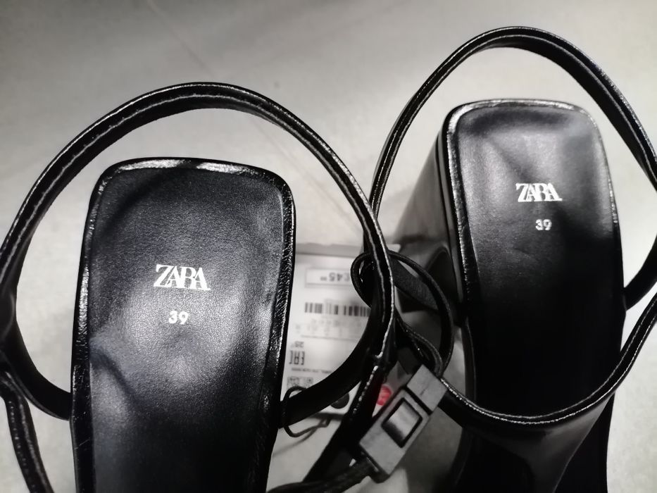 Vand sandale ZARA noi cu eticheta, marimea 39