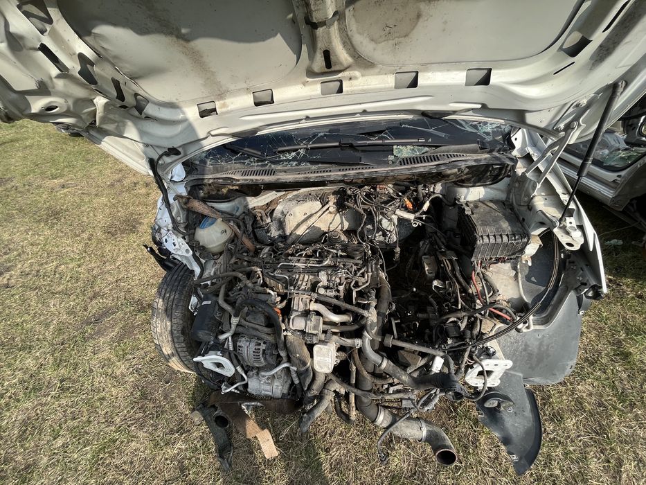 VW Caddy 1.6 TDI 105кс