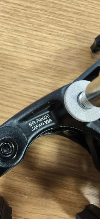 Комплект Шосейни спирачки Shimano Ultegra BR-R8000,Rear BR-R8100